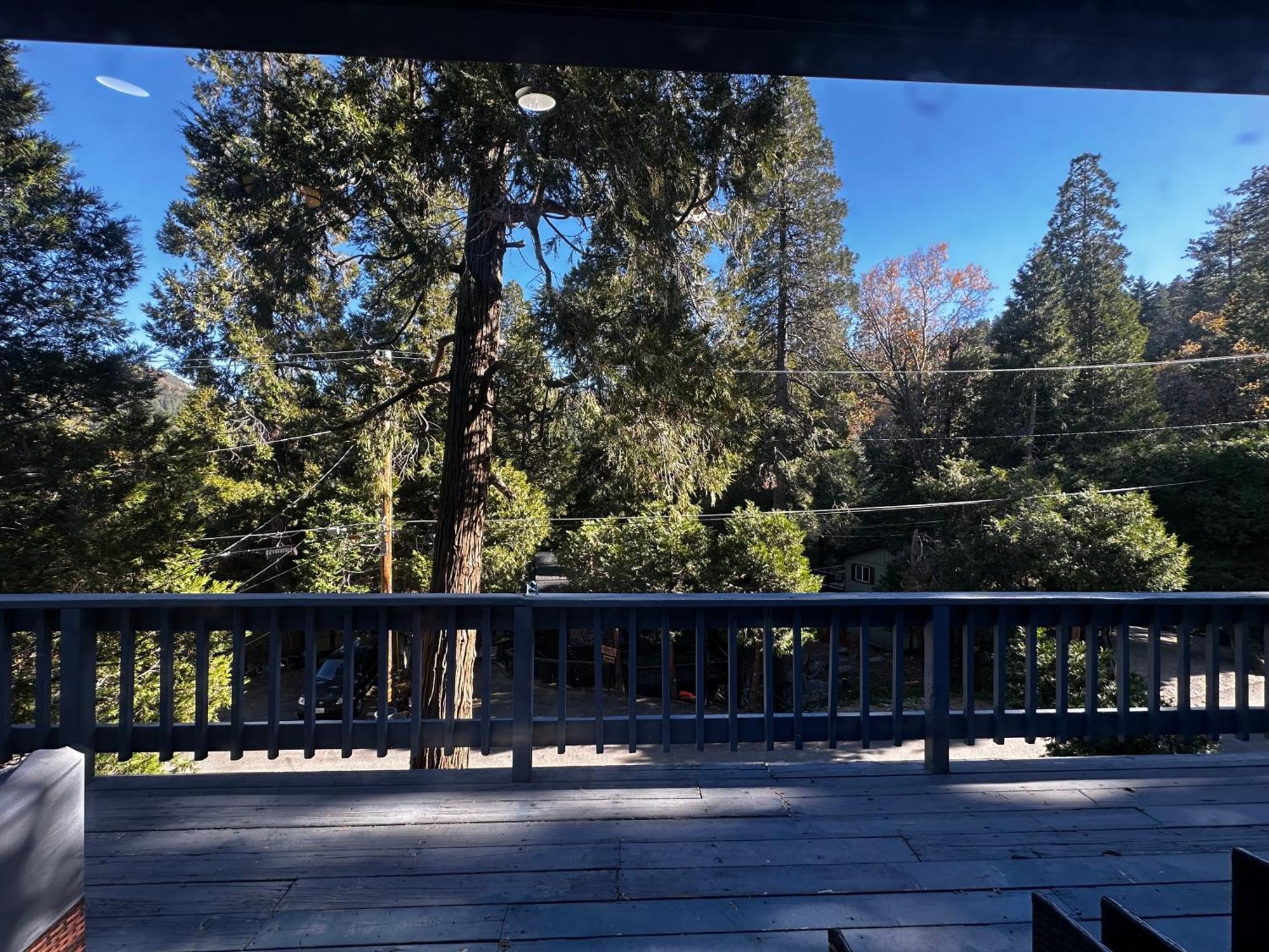 Bluebird Cabin Crestline Екстериор снимка